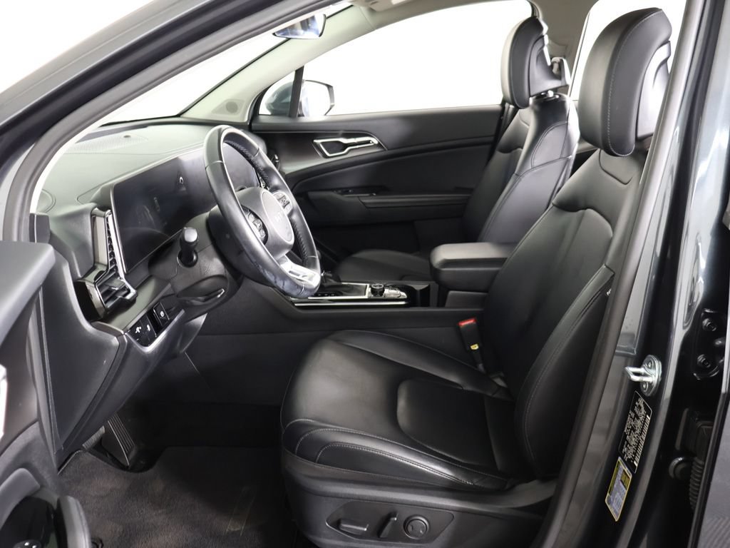 Used 2023 Kia Sportage EX FWD image 29