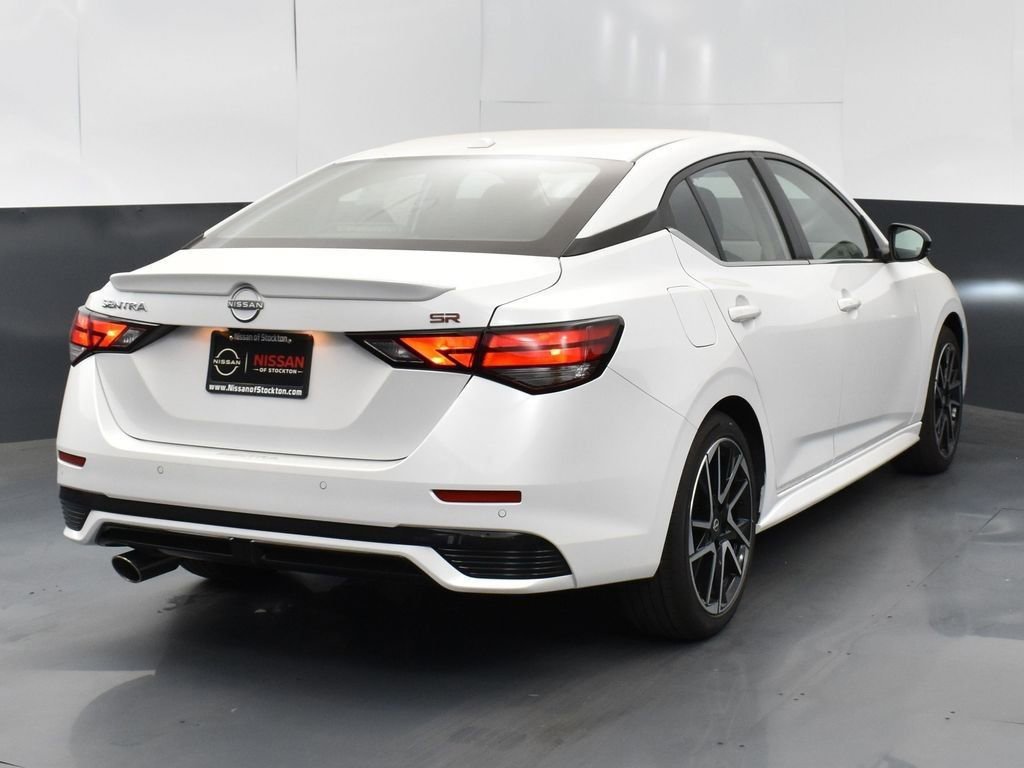 New 2025 Nissan Sentra SR image 2