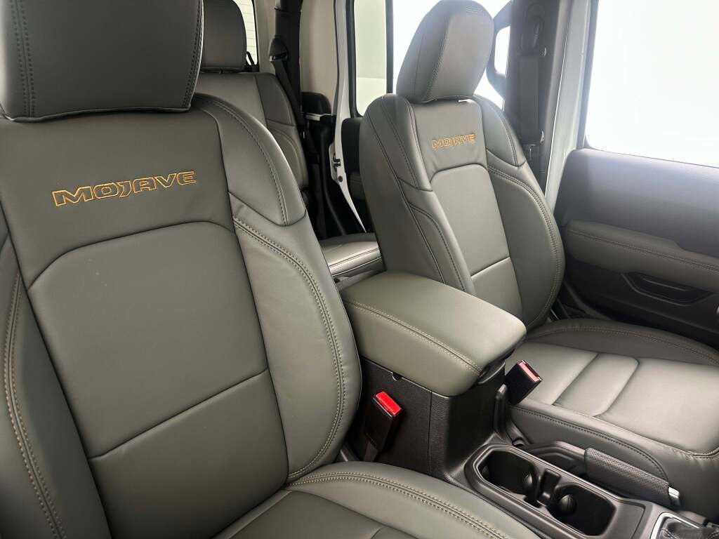 New 2026 Jeep Gladiator Mojave image 23