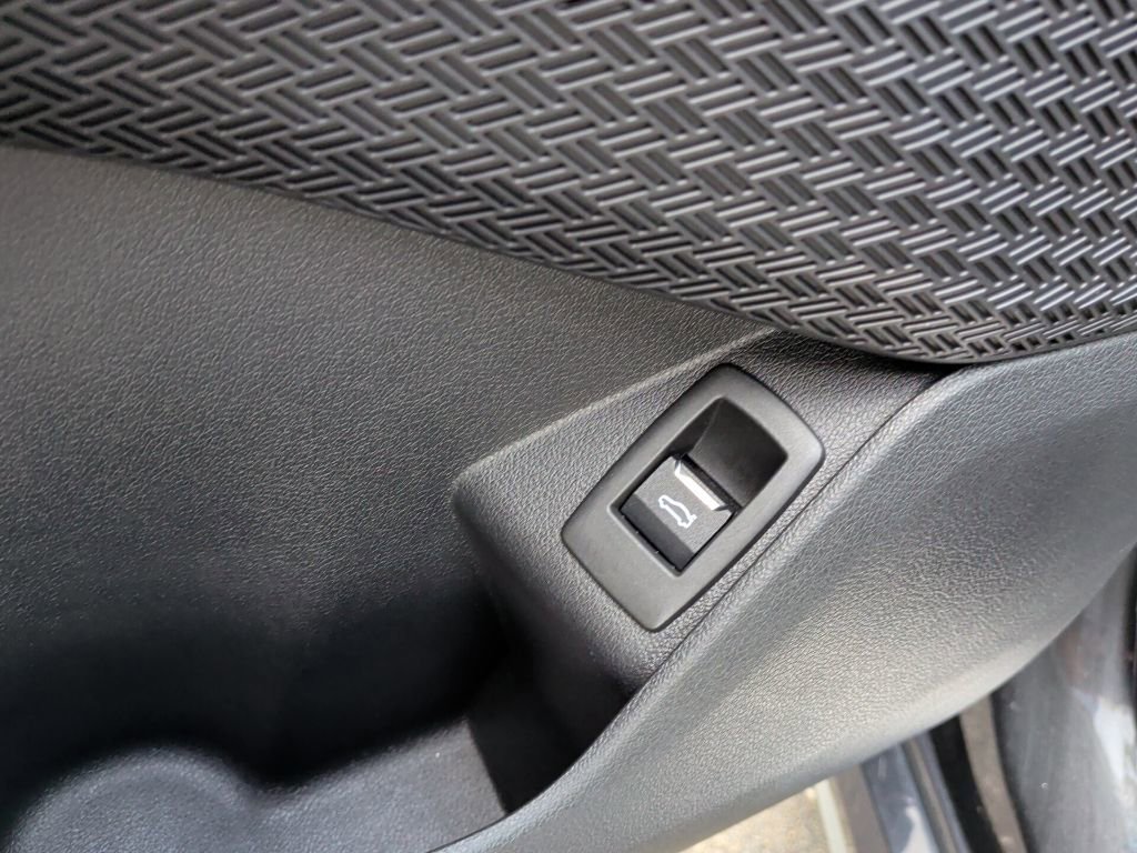 Used 2023 BMW X1 xDrive28i w/ Premium Package image 17