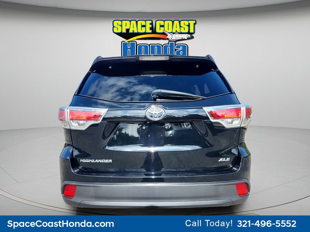 Used 2015 Toyota Highlander XLE FWD image 4