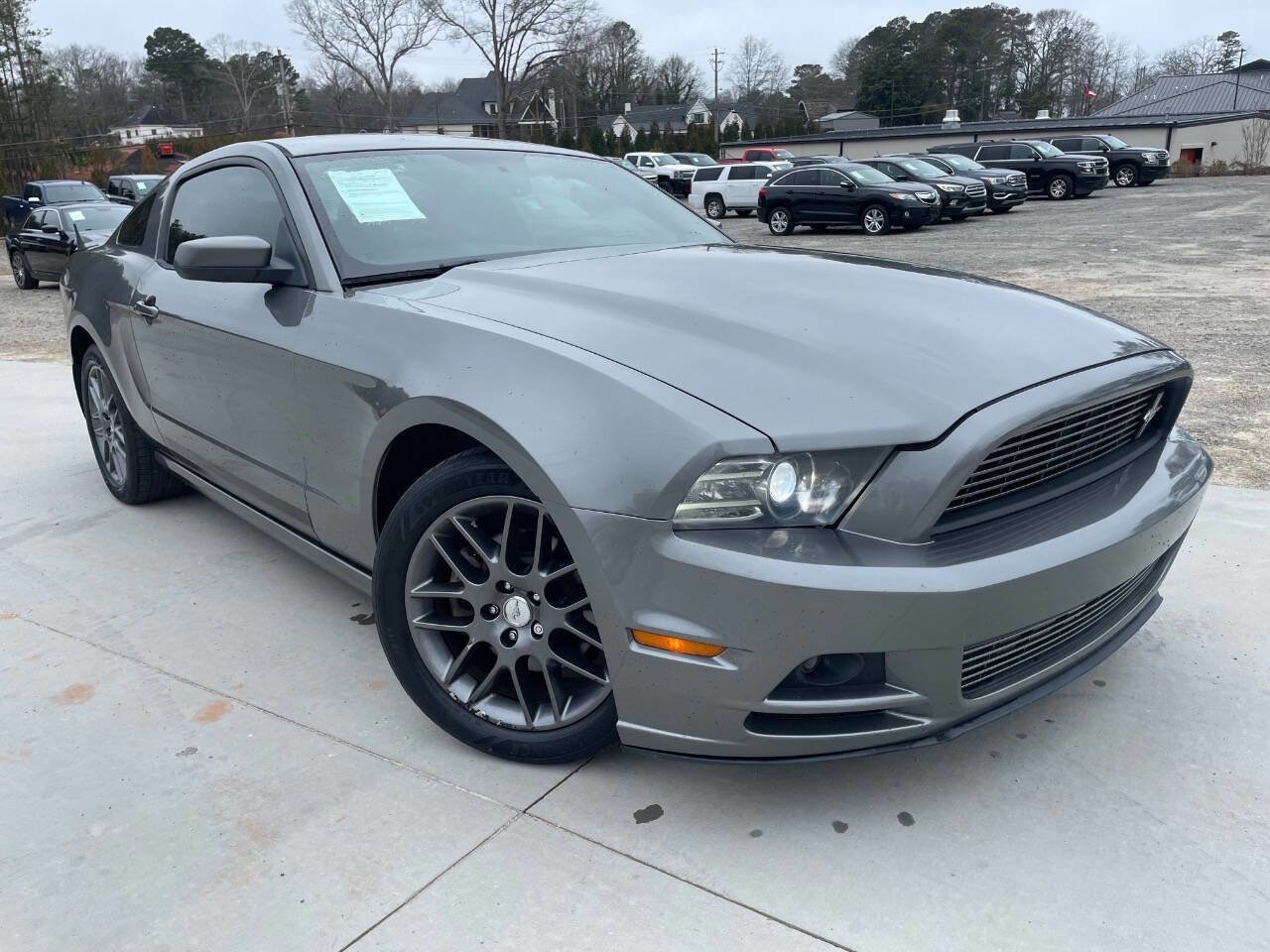 Used 2013 Ford Mustang Premium RWD image 23