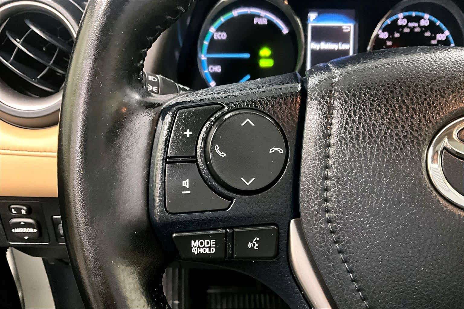Used 2017 Toyota RAV4 Limited w/ Carpet Mat Package AWD/4WD image 22