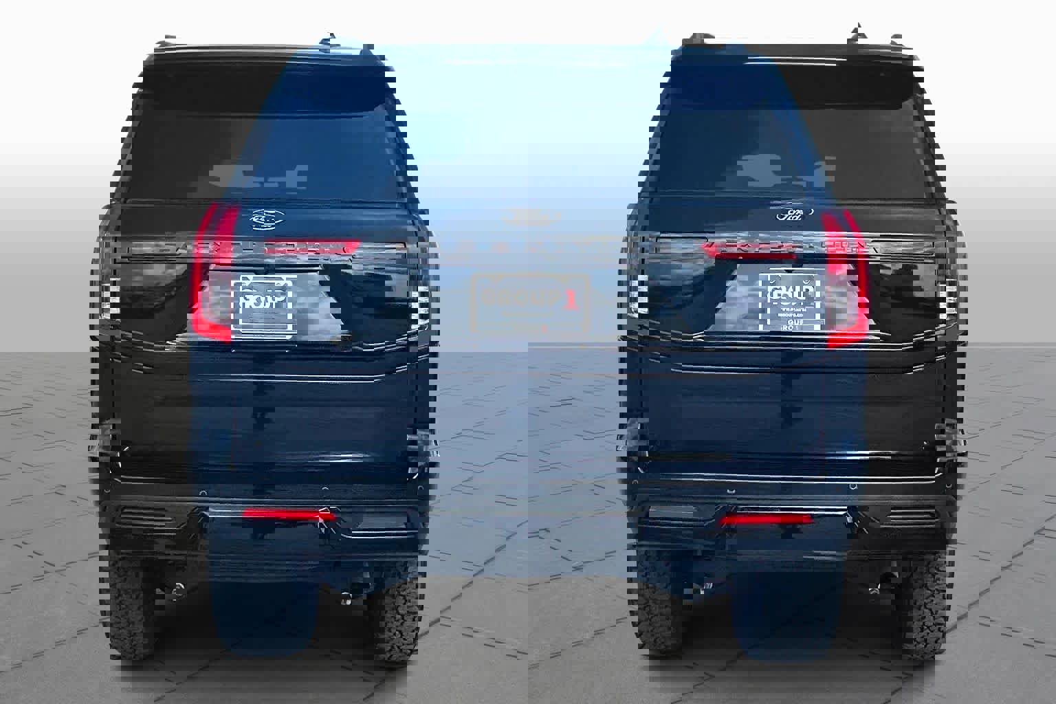 Used 2025 Ford Expedition Tremor image 4