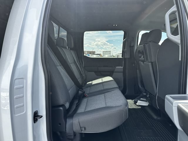 New 2026 Ford F550 4x4 Crew Cab image 35
