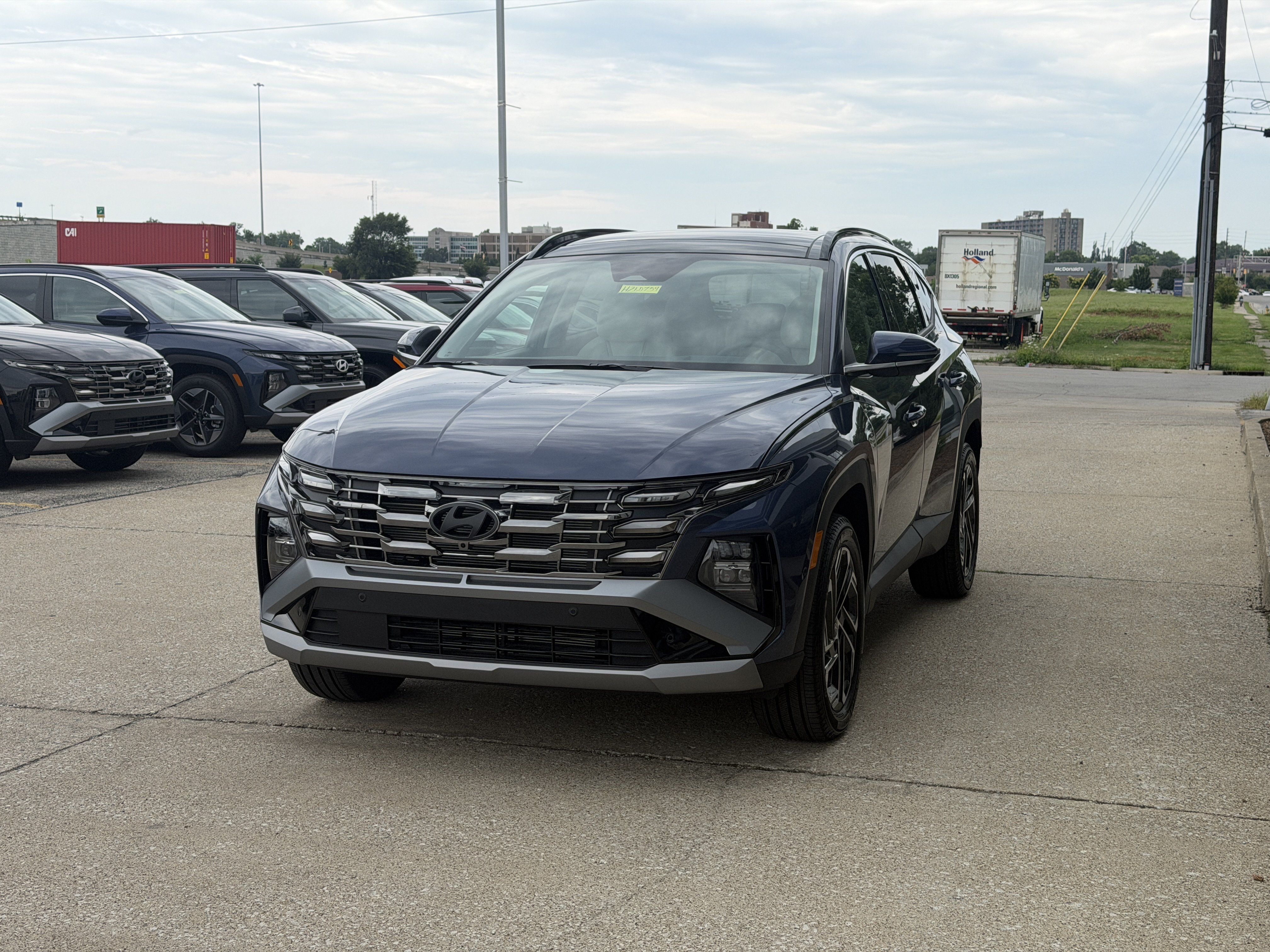 New 2026 Hyundai Tucson Limited AWD/4WD image 17