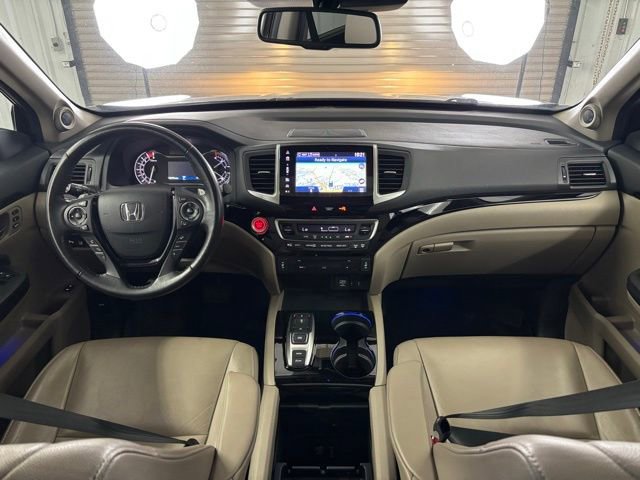 Used 2017 Honda Pilot Touring image 17