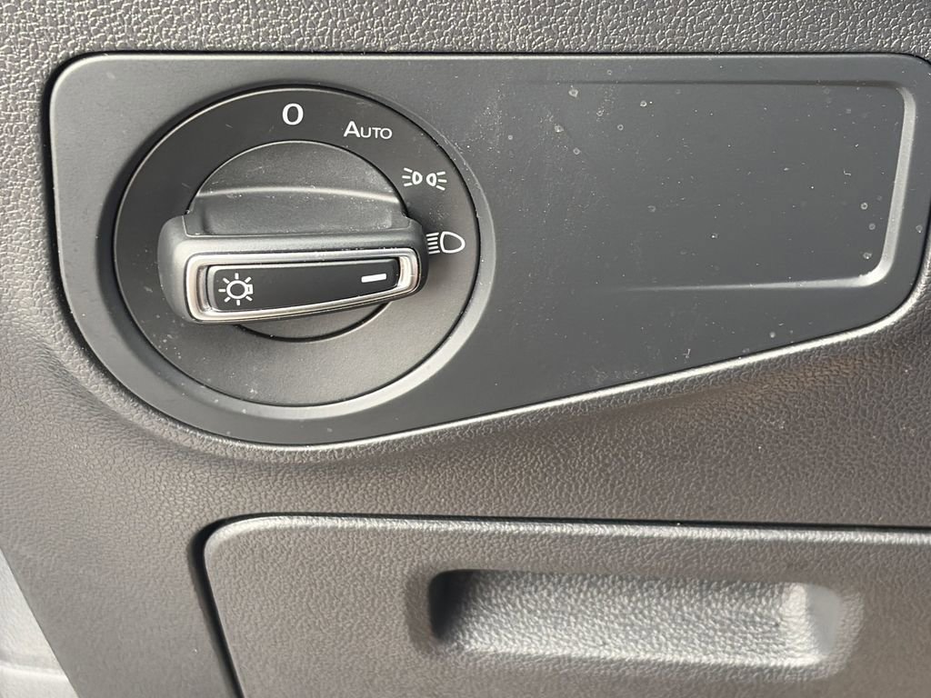 Certified 2023 Volkswagen Tiguan SE R-Line image 16