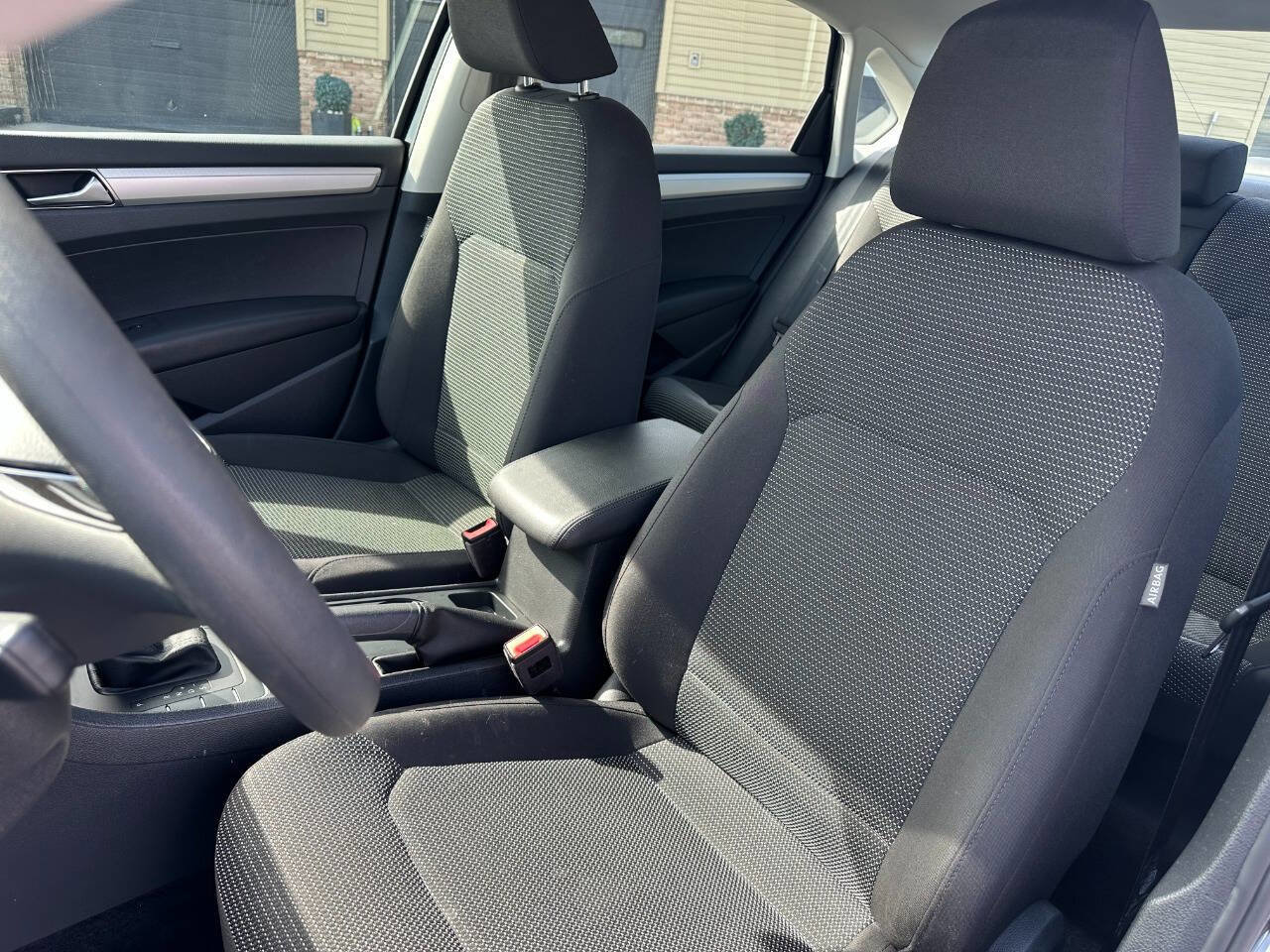 Used 2018 Volkswagen Passat 2.0T S image 14