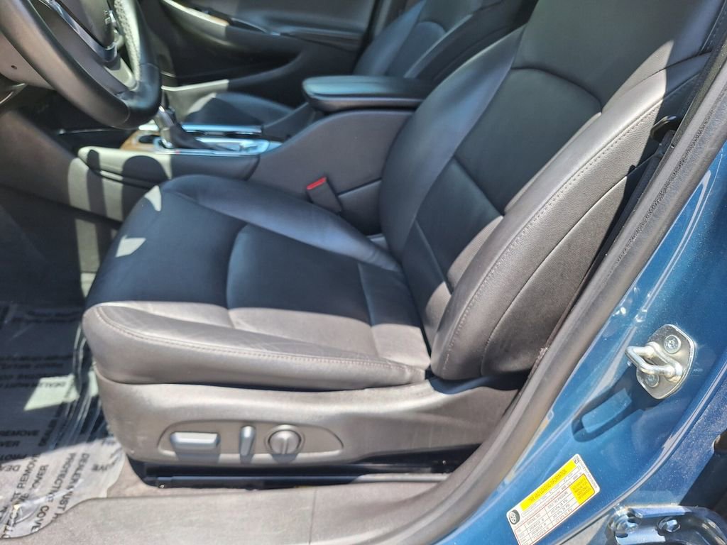 Used 2024 Chevrolet Malibu LT FWD image 28