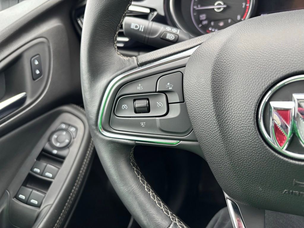 Used 2023 Buick Encore GX Select w/ Safety Package II image 31