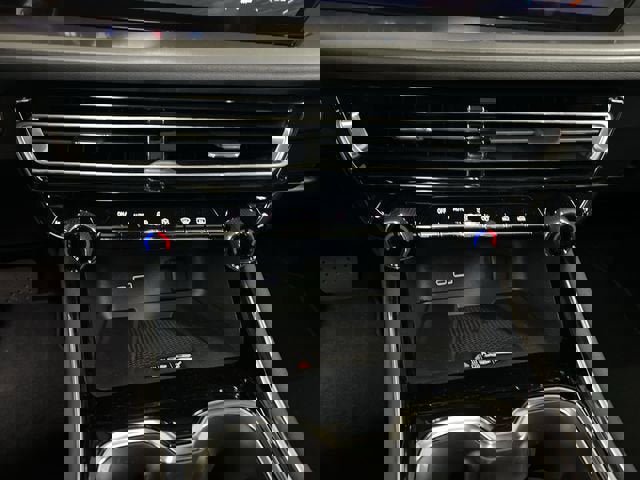 New 2026 Chevrolet Traverse LT w/ Sun and Wheel Package image 18