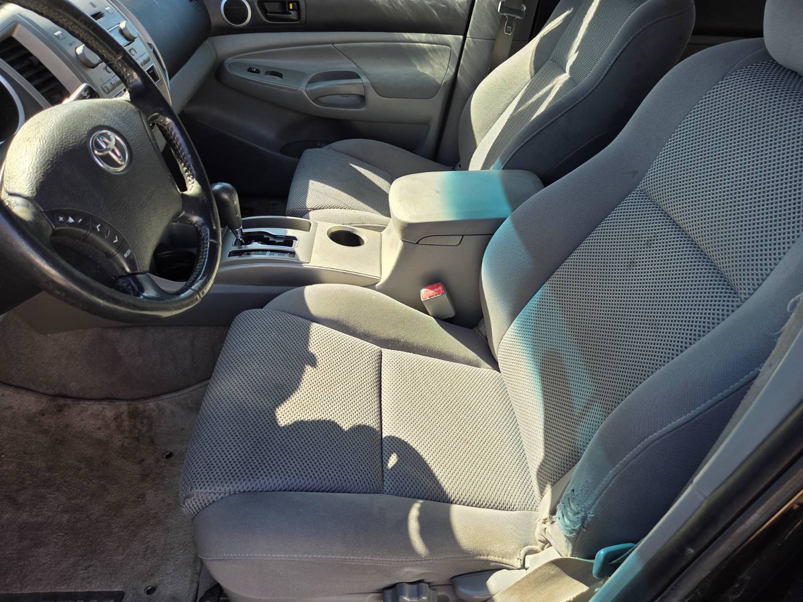 Used 2005 Toyota Tacoma PreRunner RWD image 8