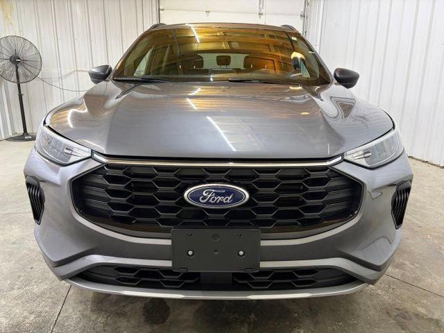 Used 2024 Ford Escape ST-Line AWD/4WD image 2