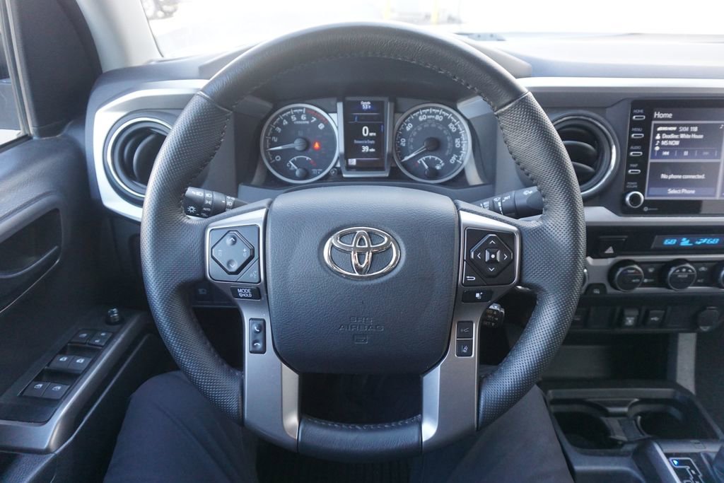 Used 2023 Toyota Tacoma SR5 AWD/4WD image 3