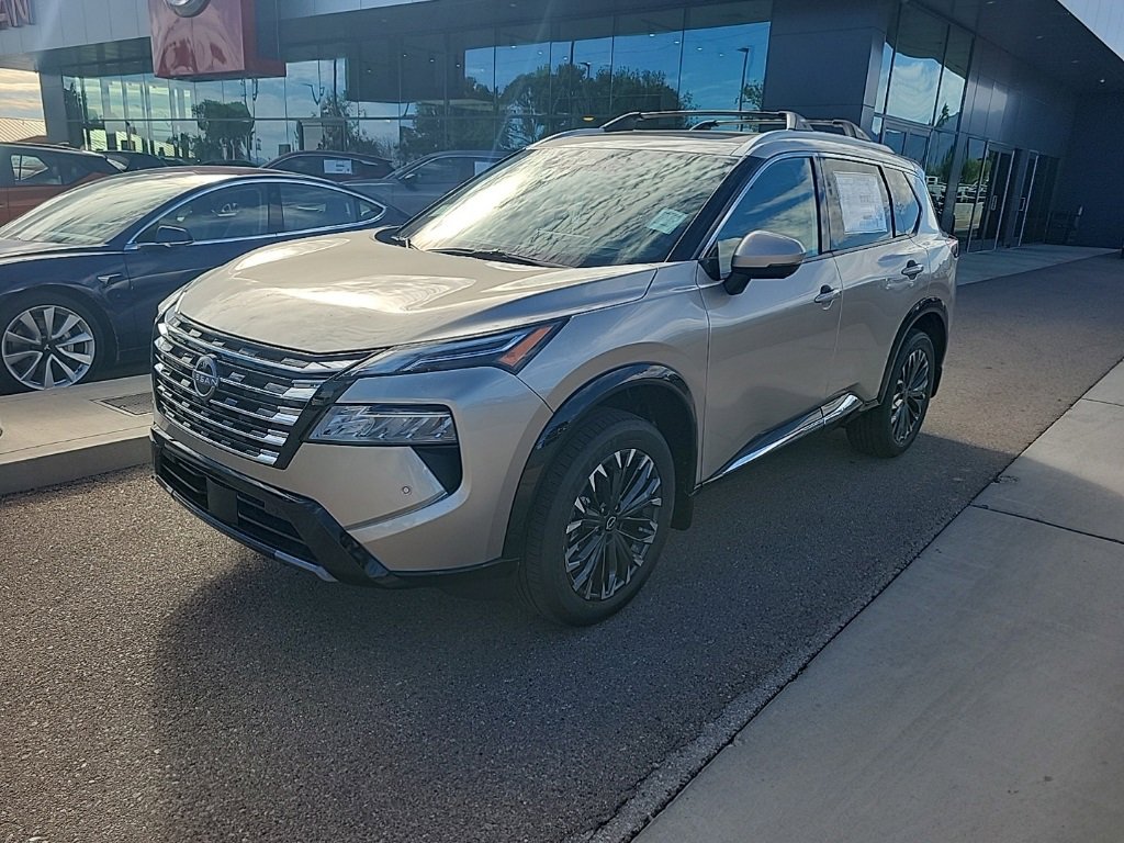 New 2026 Nissan Rogue Platinum w/ Platinum Premium Package image 3