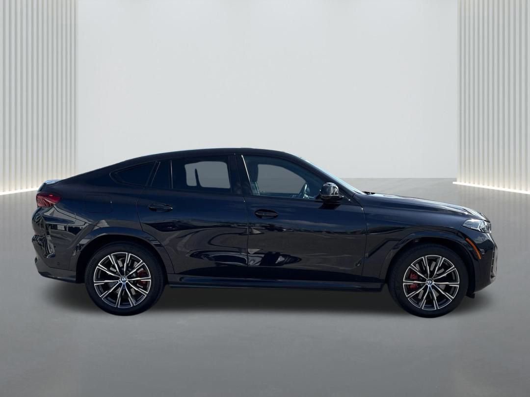 Used 2025 BMW X6 M60i image 4