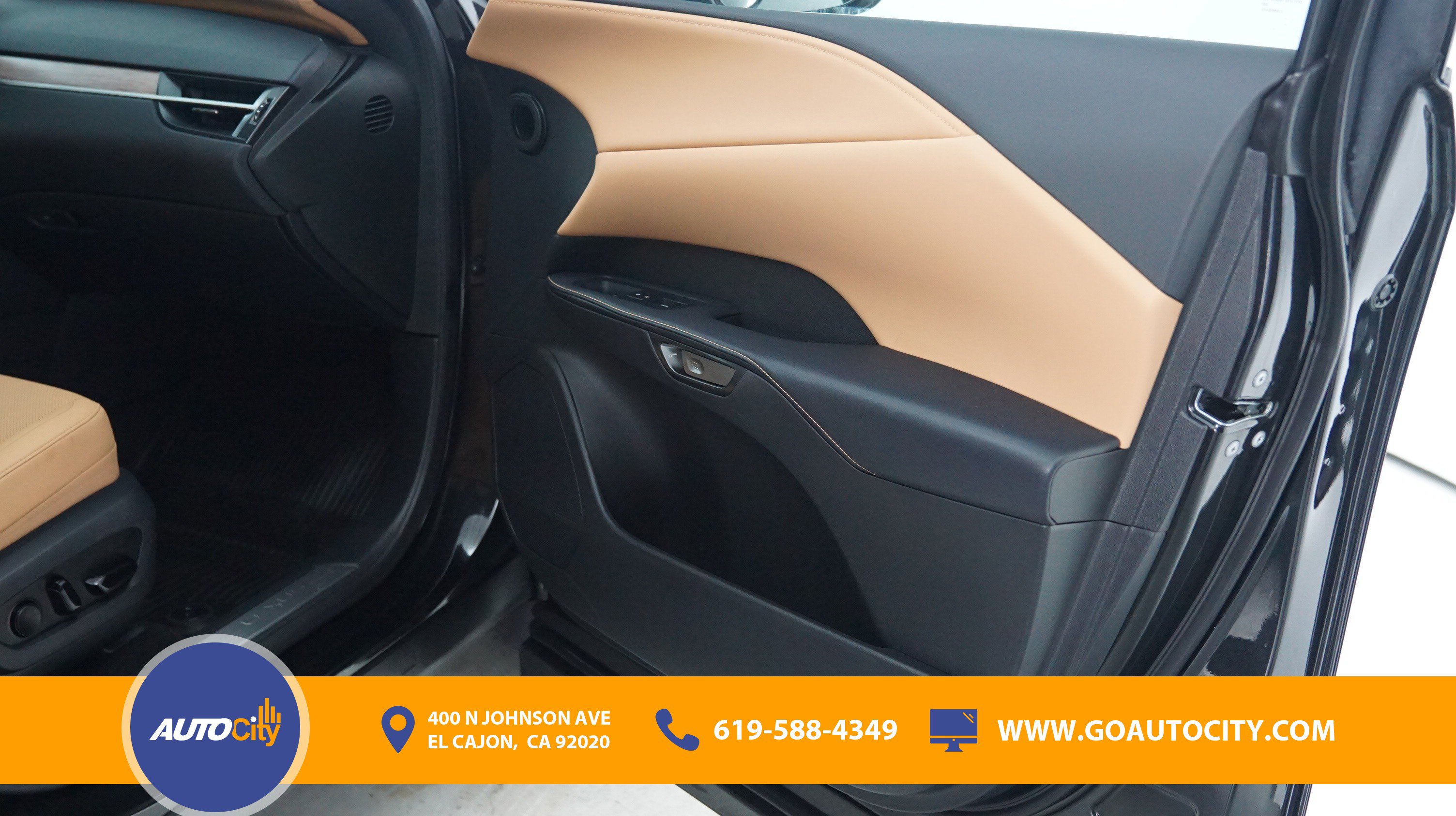 Used 2023 Lexus RX 350h w/ Accessory Package (2T) image 17