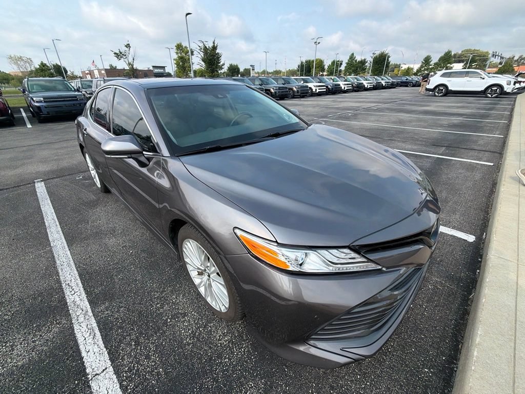 Used 2018 Toyota Camry XLE w/ Audio Package FWD image 4