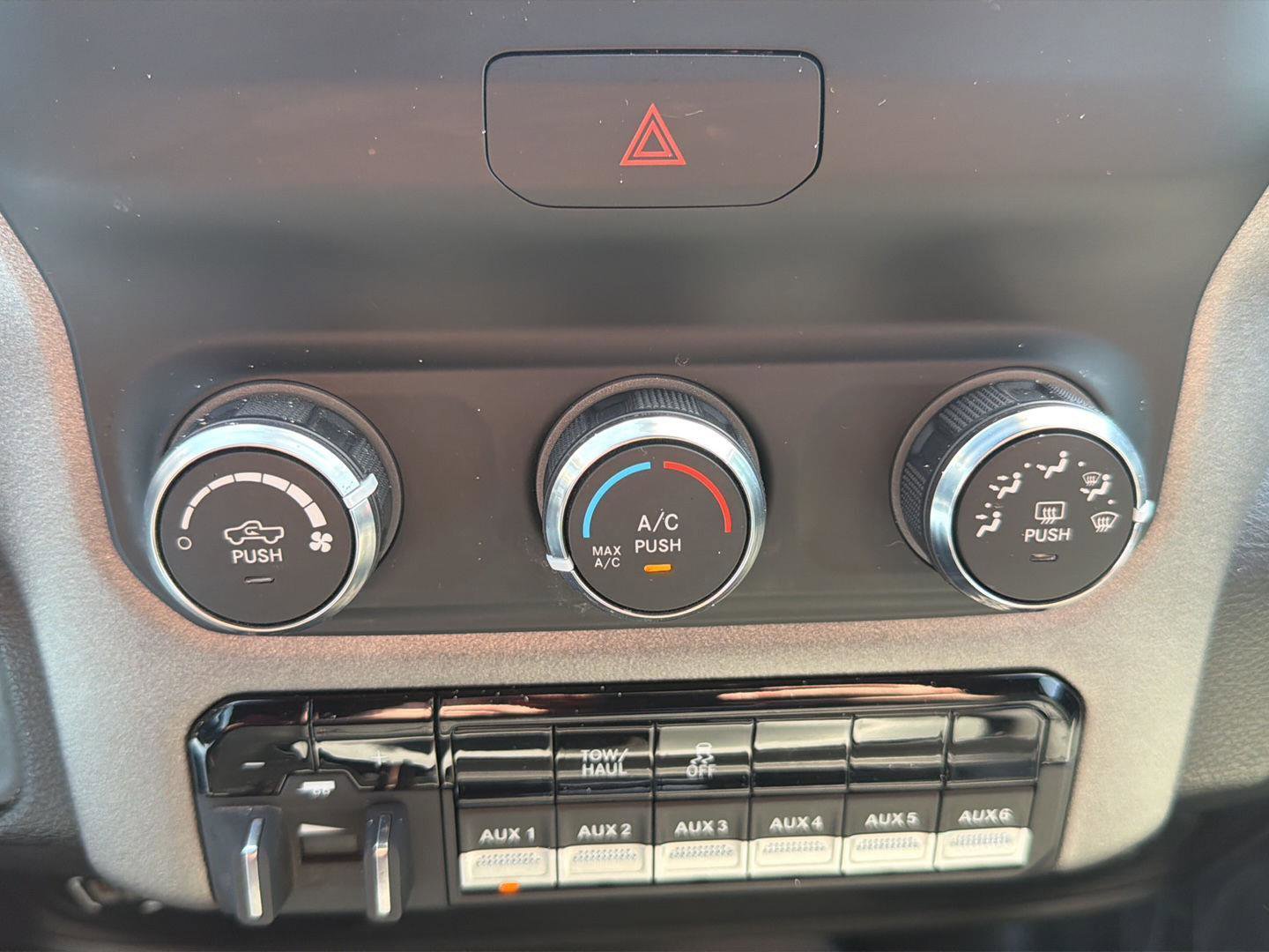 Used 2021 RAM 2500 Tradesman w/ Chrome Appearance Group AWD/4WD image 24