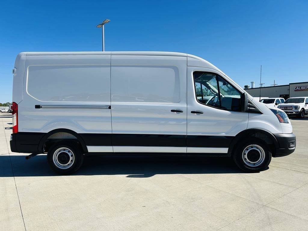 New 2026 Ford Transit 250 148 Medium Roof w/ Load Area Protection Package image 32