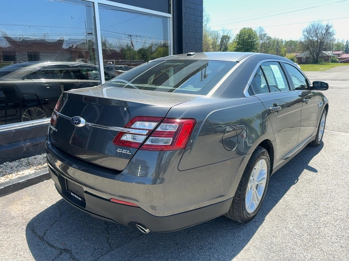 Used 2017 Ford Taurus SEL FWD image 7