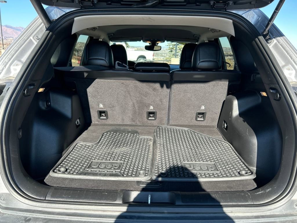 Used 2019 Jeep Cherokee Trailhawk w/ Comfort/Convenience Group image 5