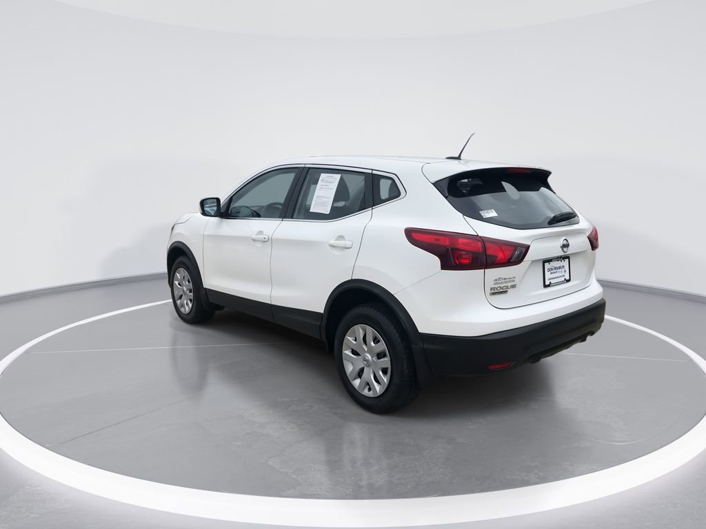 Used 2019 Nissan Rogue Sport S image 6