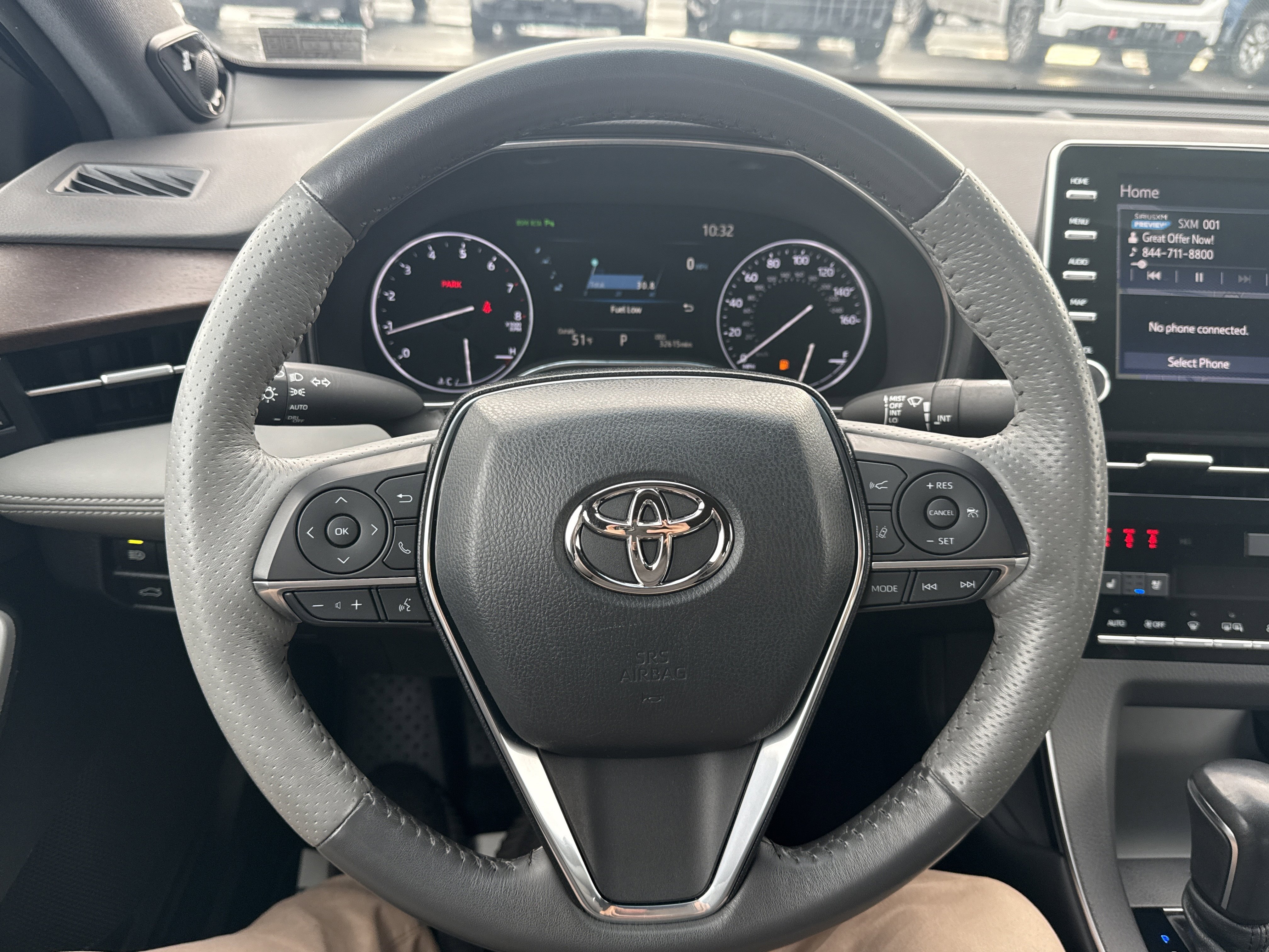 Used 2022 Toyota Avalon Limited image 14