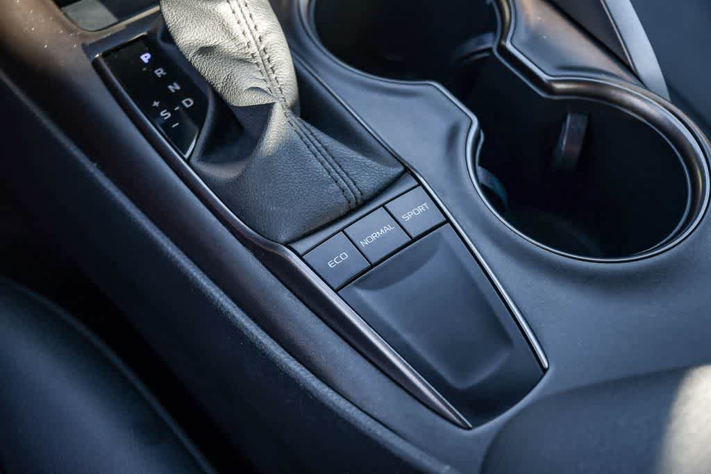 Used 2023 Toyota Camry SE FWD image 20