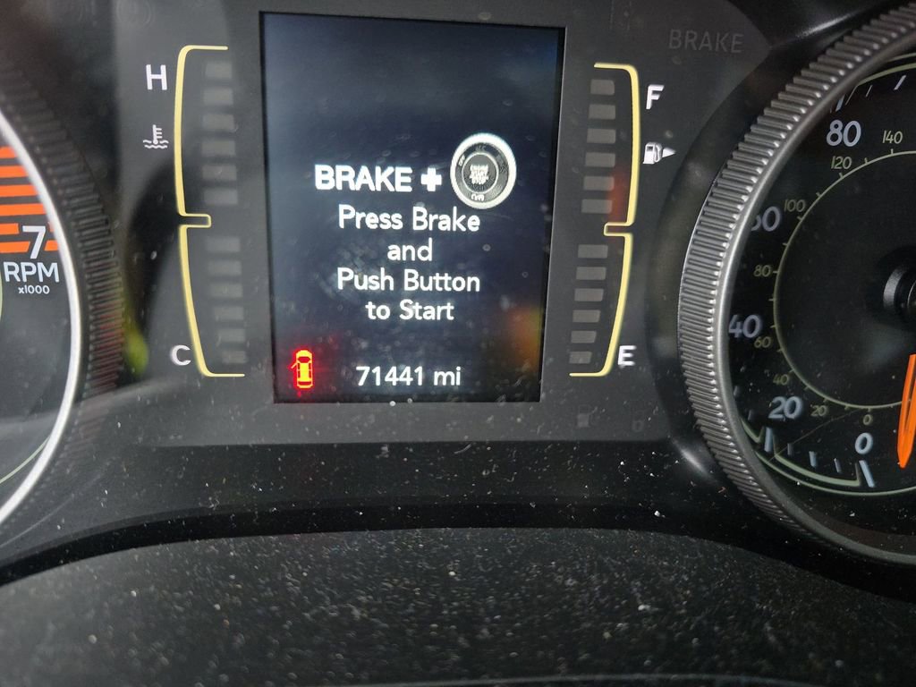 Used 2019 Jeep Cherokee Latitude Plus image 14