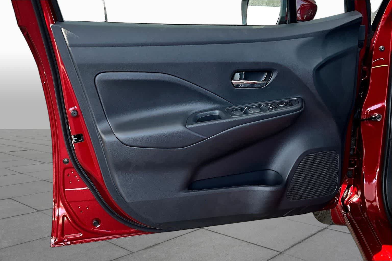 New 2025 Nissan Versa SV w/ Trunk Package FWD image 13