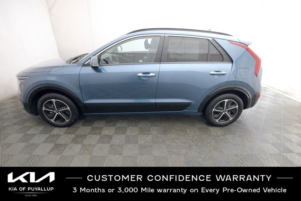 Certified 2024 Kia Niro SX image 8