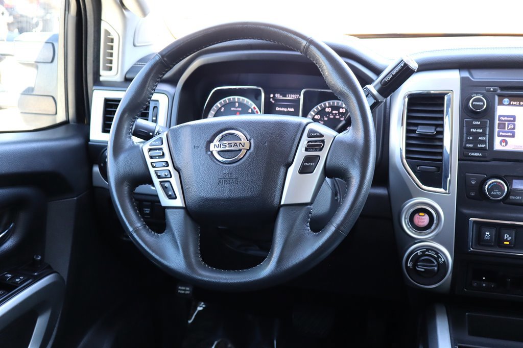 Used 2016 Nissan Titan PRO-4X AWD/4WD image 25