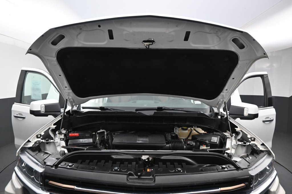 Used 2021 Chevrolet Silverado 1500 High Country AWD/4WD image 39