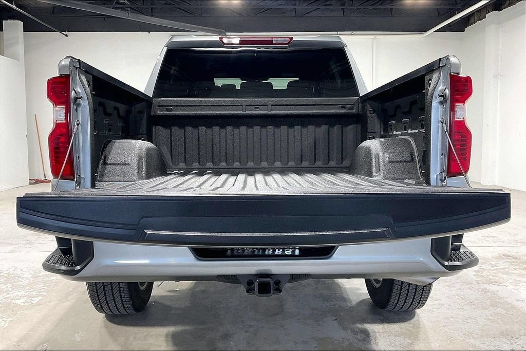 Used 2026 Chevrolet Silverado 1500 Custom RWD image 34