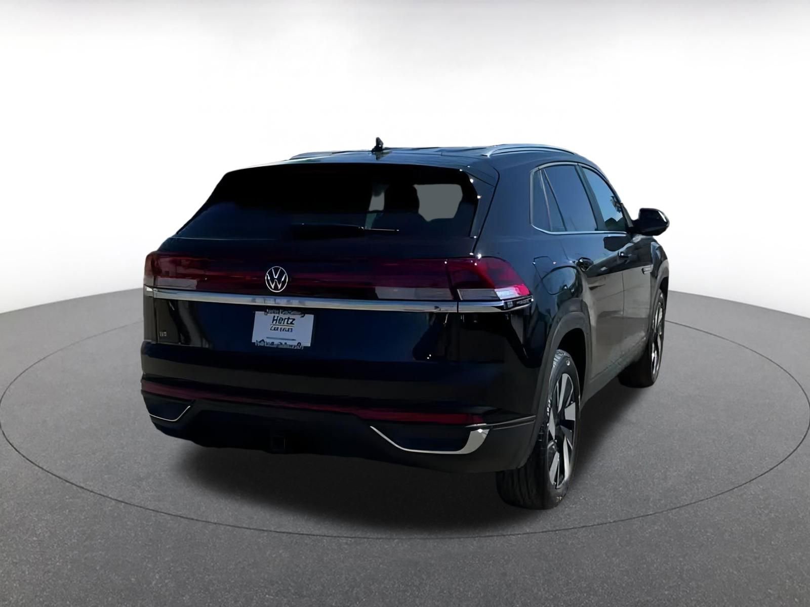 Used 2025 Volkswagen Atlas Cross Sport SE image 12