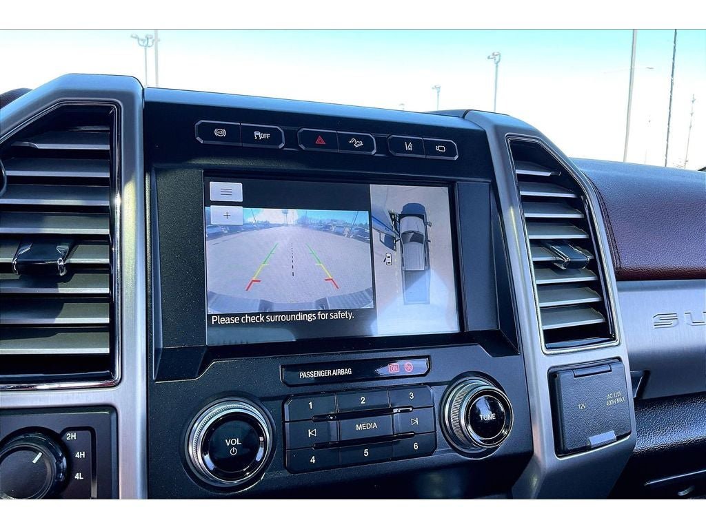Used 2021 Ford F350 Platinum AWD/4WD image 23