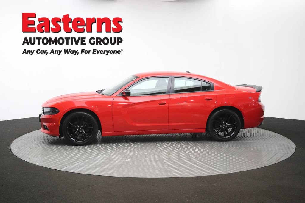 Used 2018 Dodge Charger SXT w/ Blacktop Package RWD image 58