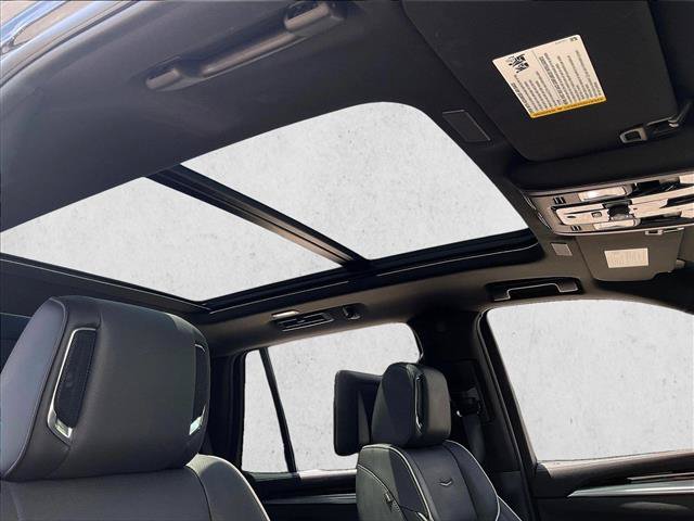 Used 2025 Cadillac Escalade Premium Luxury RWD image 16