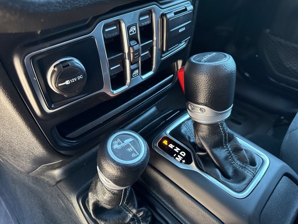 Used 2024 Jeep Gladiator Sport AWD/4WD image 37