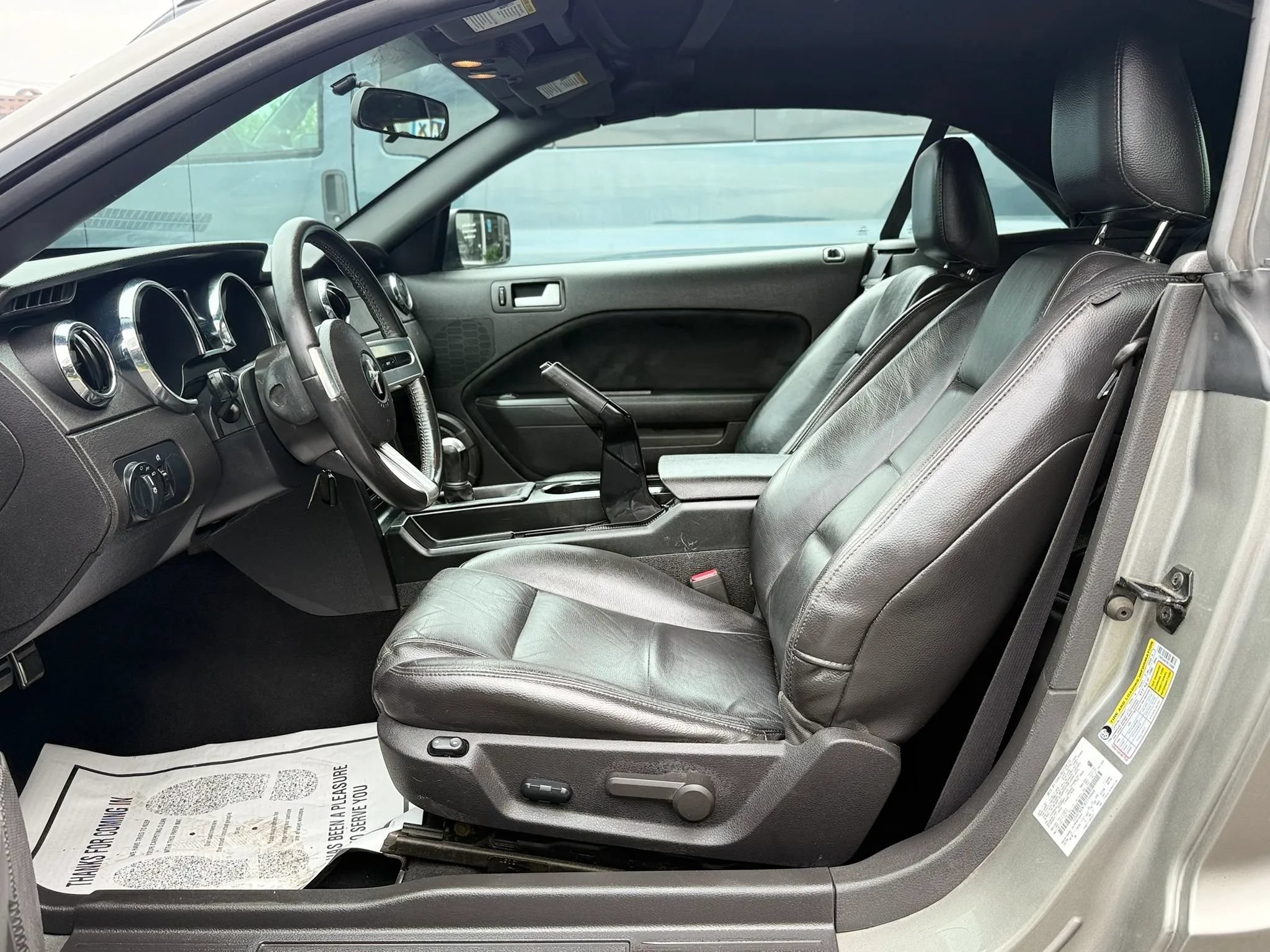 Used 2008 Ford Mustang Convertible RWD image 15