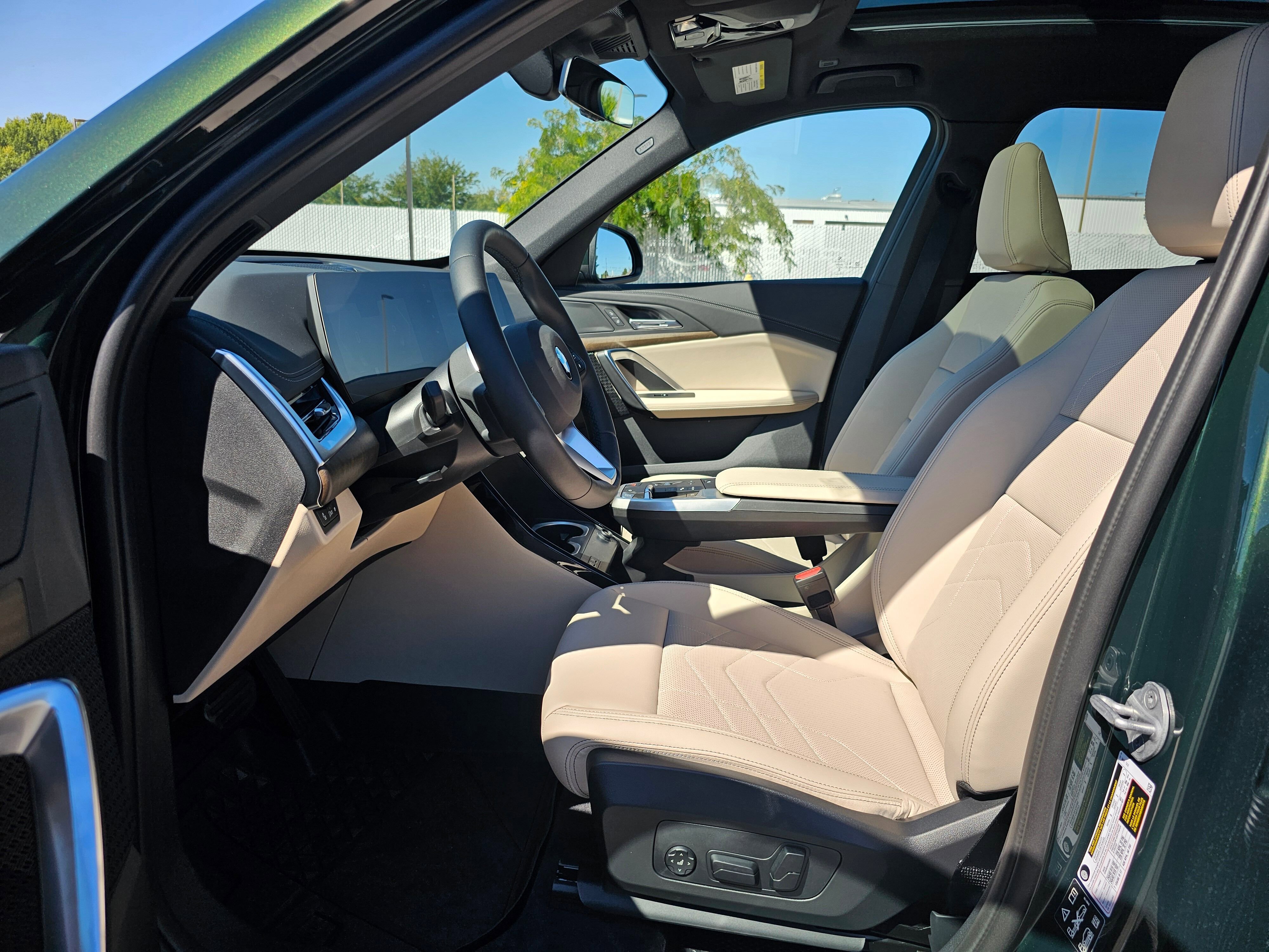 New 2025 BMW X1 xDrive28i w/ Convenience Package image 11