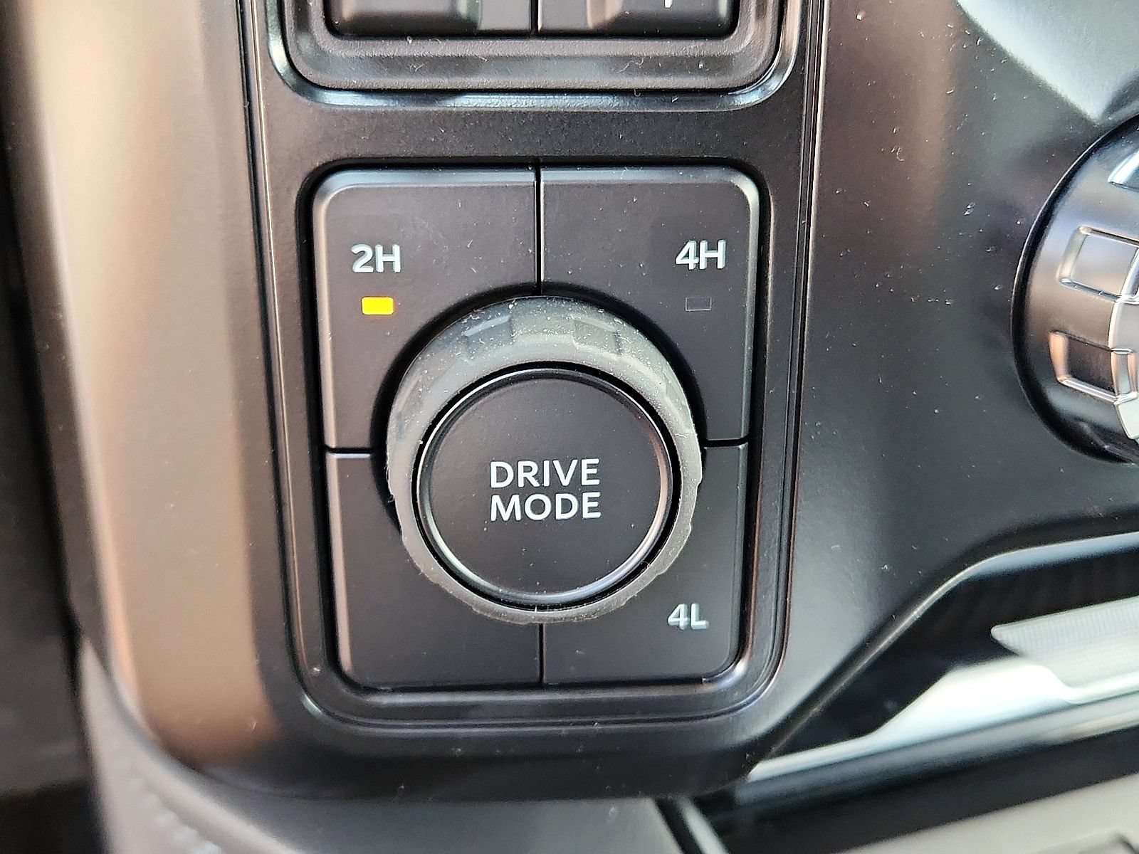 New 2025 Ford F250 Platinum AWD/4WD image 16