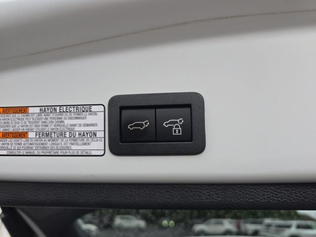 Used 2024 Toyota Corolla Cross XLE w/ Convenience Package AWD/4WD image 12