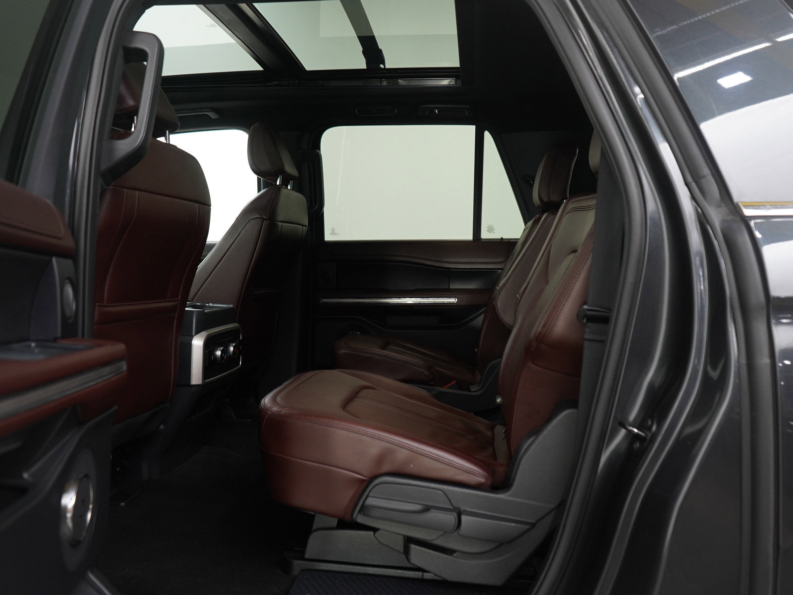 Used 2023 Ford Expedition Max Limited image 20