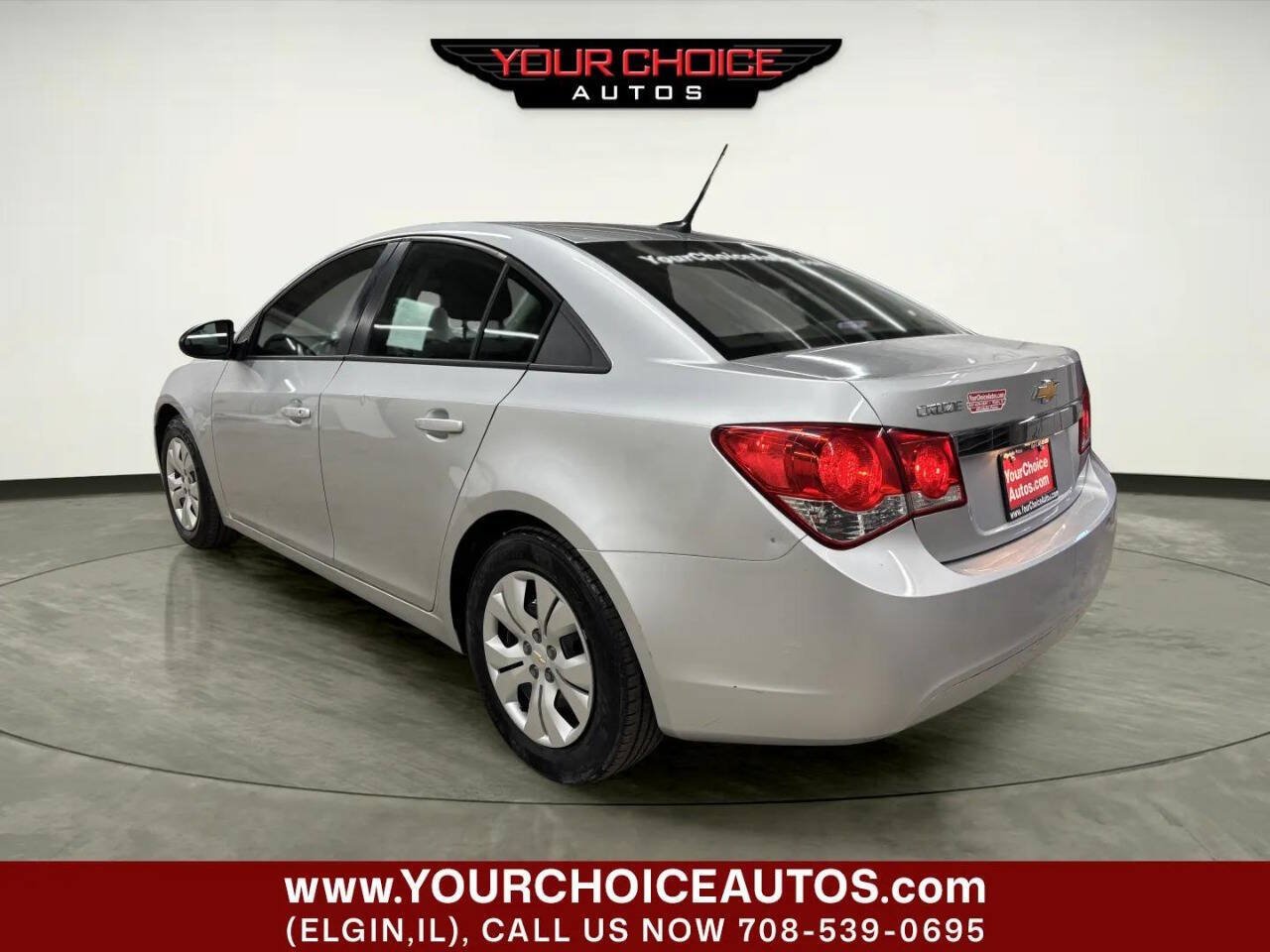 Used 2014 Chevrolet Cruze LS FWD image 3