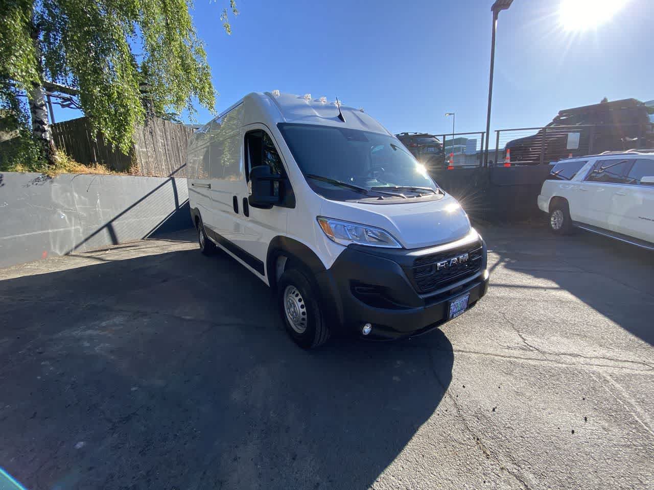 Used 2026 RAM ProMaster 2500 w/ Convenience Group FWD image 8