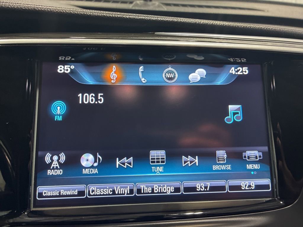 Used 2017 Buick Envision Essence AWD/4WD image 27