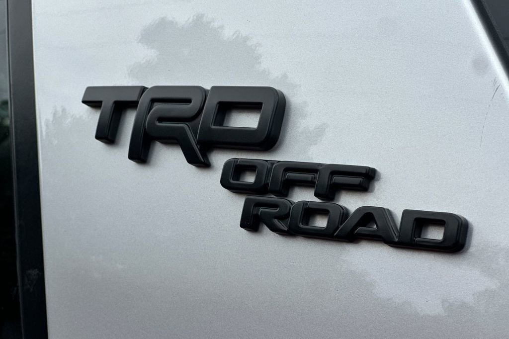 Used 2019 Toyota 4Runner TRD Off-Road Premium AWD/4WD image 24